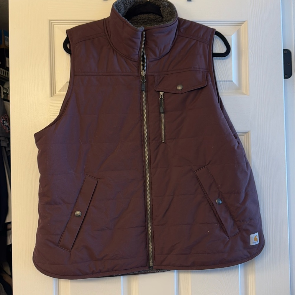 Women carhartt reversible vest